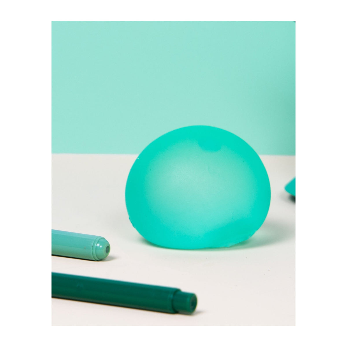 Gump - The Memory Gel Stress Ball - Sea Glass (Green) — detail
