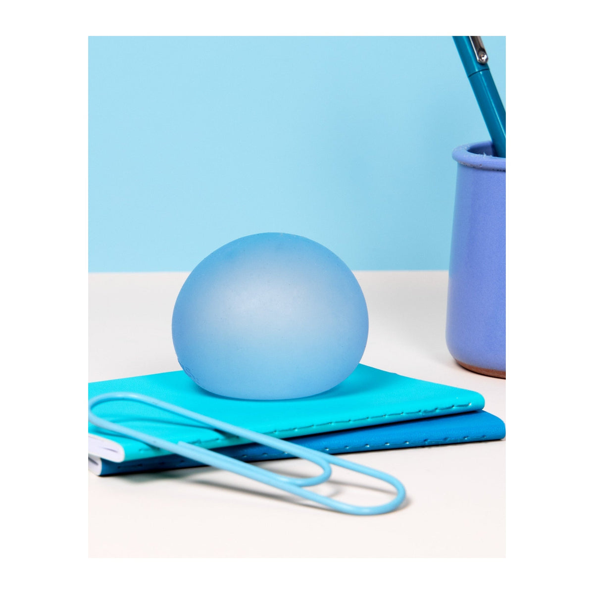 Gump -The Memory Gel Stress Ball - Dew (Blue) — detail