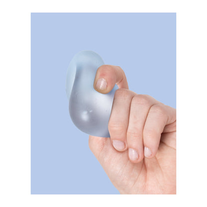 Gump -The Memory Gel Stress Ball - Dew (Blue) — in use